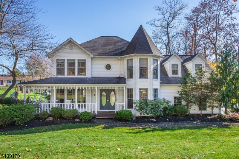 3 Alwood Lane, Succasunna, NJ 07876 Compass