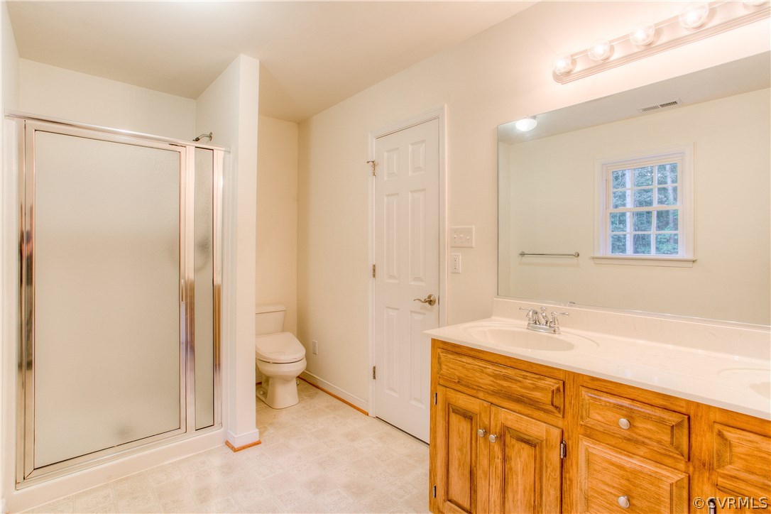 17436 Creekbed Road Chesterfield, VA 23838 - Photo 28 of 44 The Owner's Bathroom also features a separate show