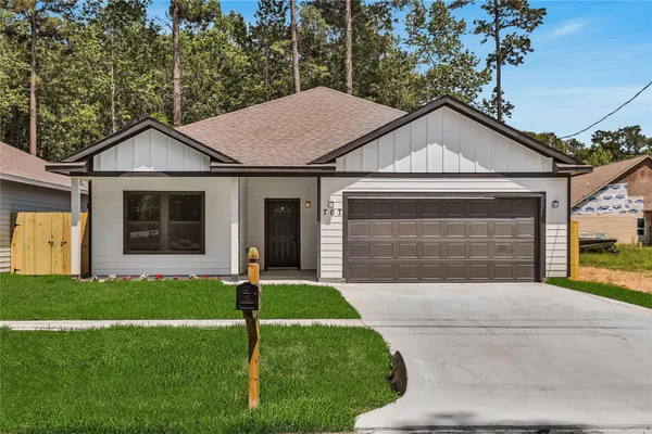 $310,000 | 707 Magnolia Point Drive, Houston, TX 77336