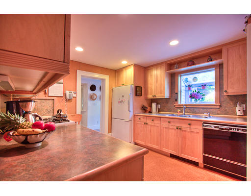 57 Fletcher Road Bedford, MA 01730 - Photo 5 of 29 Gallery Image 5