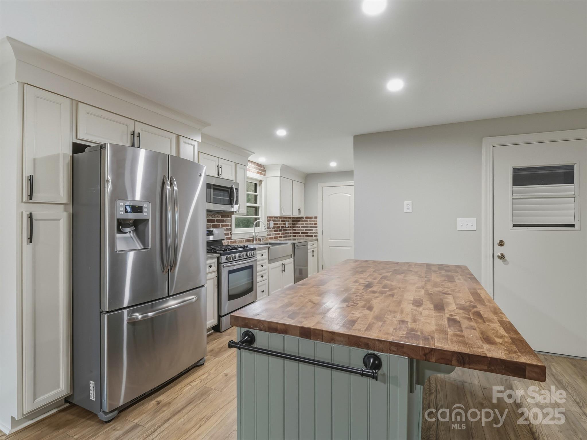 159 Fryling Avenue Southwest Concord, NC 28025 - Photo 7 of 39