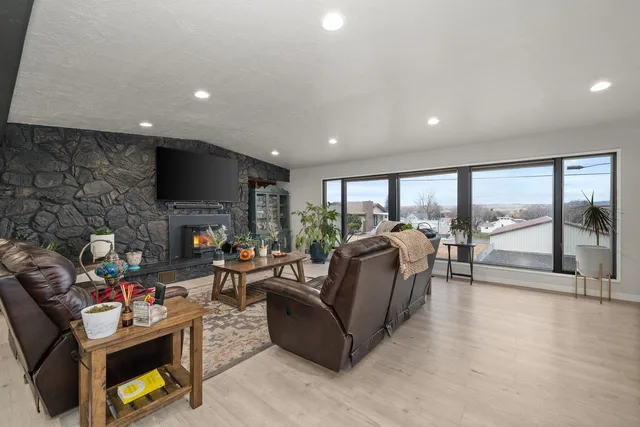 $486,000 | 313 Southeast Trinity Avenue, Wilbur, WA 99185