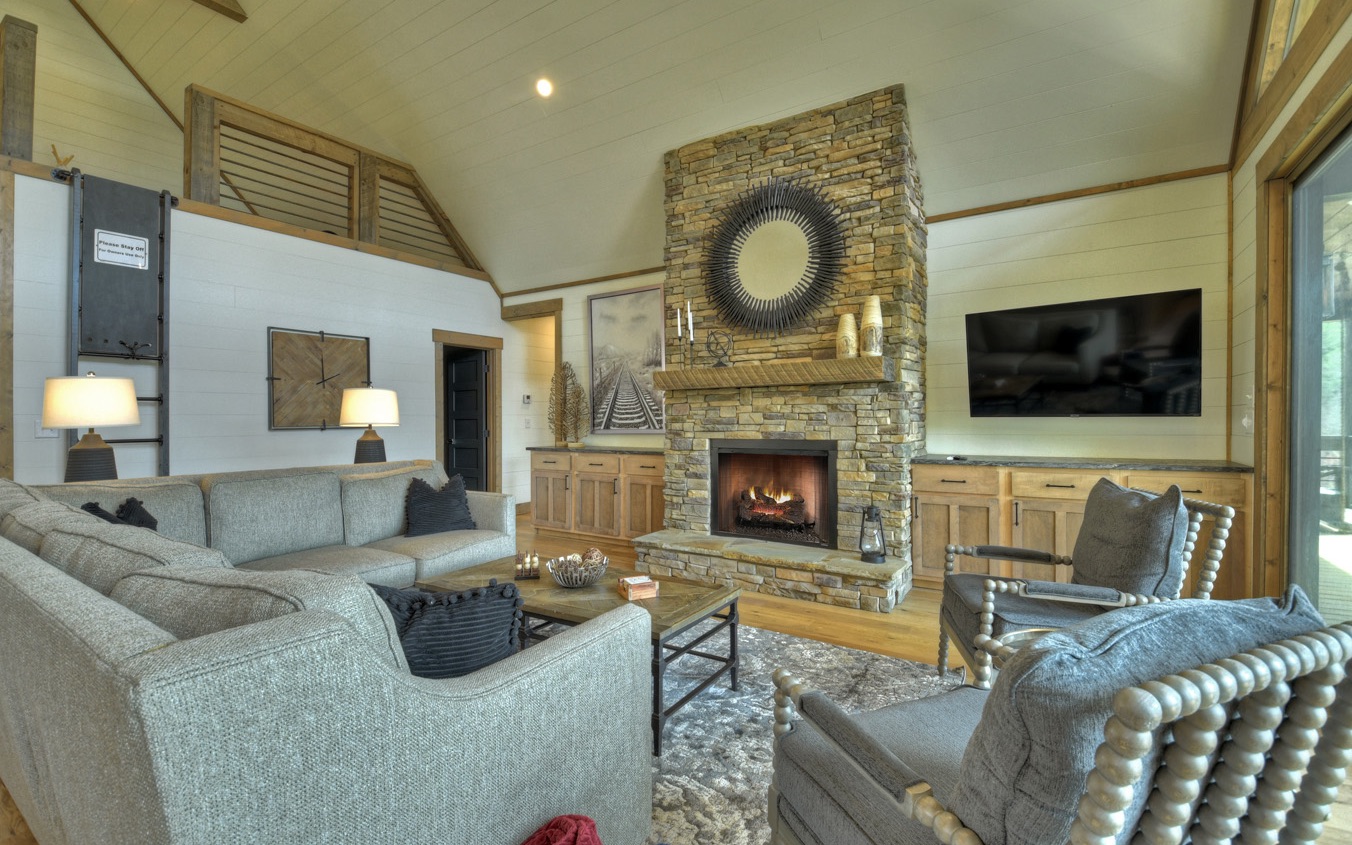 391 Old Camp Loop Morganton, GA 30560 - Photo 5 of 70 Additional View