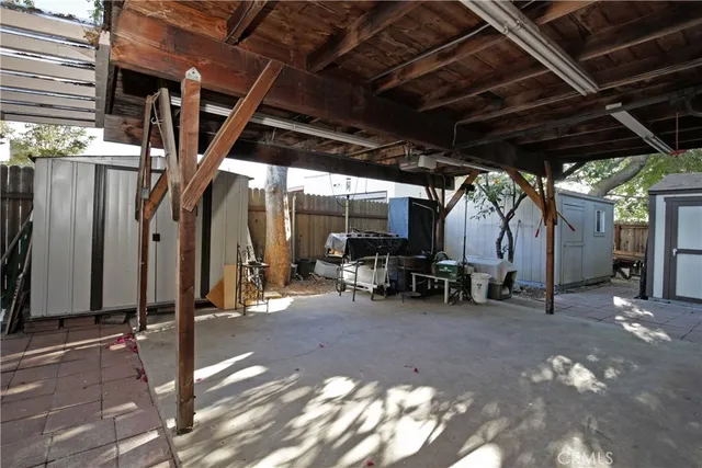 $975,000 | 404 North Vinedo Avenue, Pasadena, CA 91107