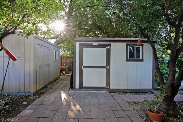 $975,000 | 404 North Vinedo Avenue, Pasadena, CA 91107