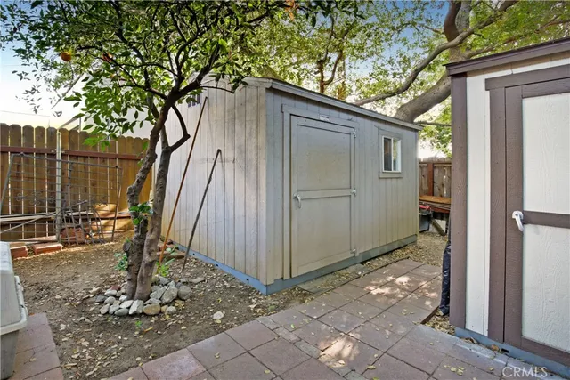 $975,000 | 404 North Vinedo Avenue, Pasadena, CA 91107