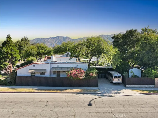 $975,000 | 404 North Vinedo Avenue, Pasadena, CA 91107