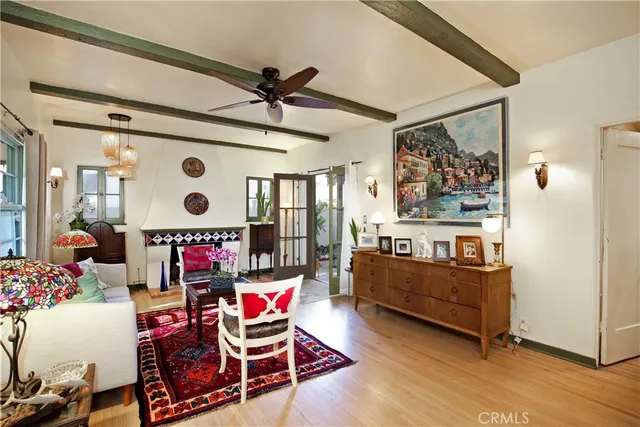 $975,000 | 404 North Vinedo Avenue, Pasadena, CA 91107