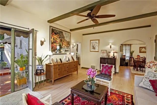 $975,000 | 404 North Vinedo Avenue, Pasadena, CA 91107