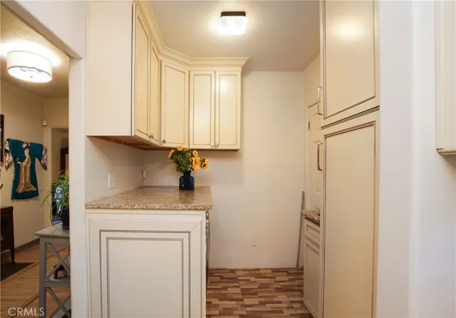 $975,000 | 404 North Vinedo Avenue, Pasadena, CA 91107