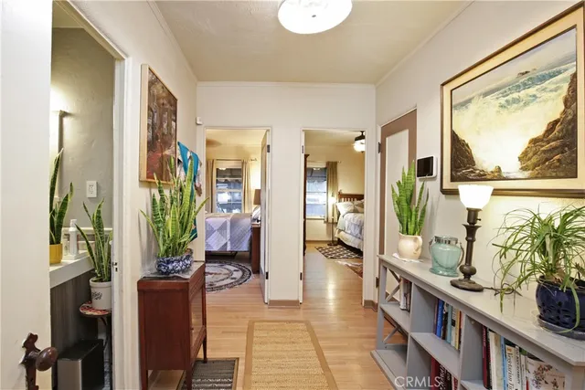 $975,000 | 404 North Vinedo Avenue, Pasadena, CA 91107