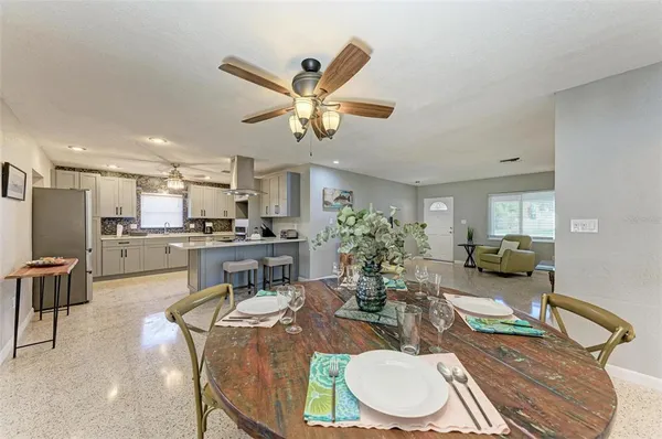 $3,250 | 6000 Bayou Grande Boulevard Northeast, St. Petersburg, FL 33703