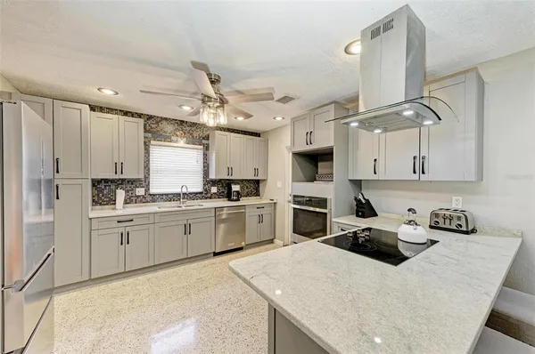 $3,250 | 6000 Bayou Grande Boulevard Northeast, St. Petersburg, FL 33703