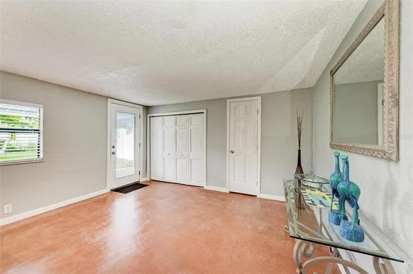 $3,250 | 6000 Bayou Grande Boulevard Northeast, St. Petersburg, FL 33703
