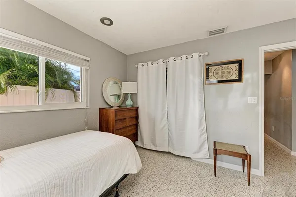 $3,250 | 6000 Bayou Grande Boulevard Northeast, St. Petersburg, FL 33703