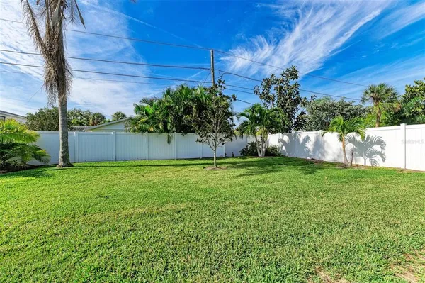 $3,250 | 6000 Bayou Grande Boulevard Northeast, St. Petersburg, FL 33703