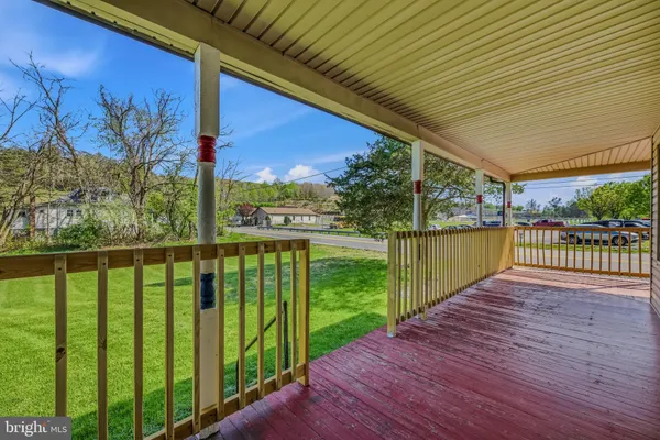 $1,200 | 15 Myers Road, Berkeley Springs, WV 25411