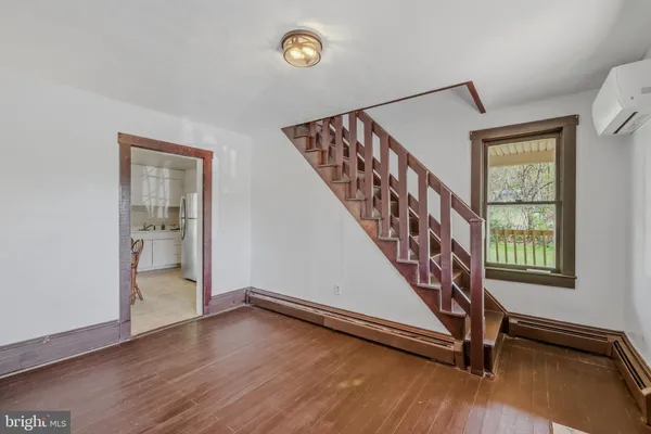 $1,200 | 15 Myers Road, Berkeley Springs, WV 25411