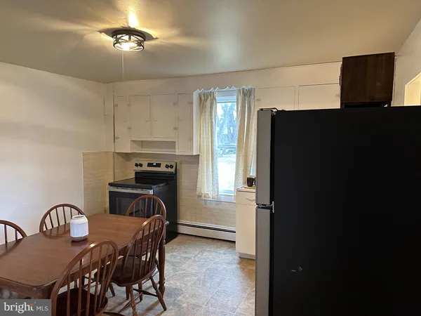 $1,200 | 15 Myers Road, Berkeley Springs, WV 25411