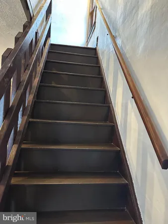 $1,300 | 15 Myers Road, Berkeley Springs, WV 25411