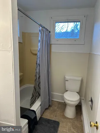 $1,300 | 15 Myers Road, Berkeley Springs, WV 25411