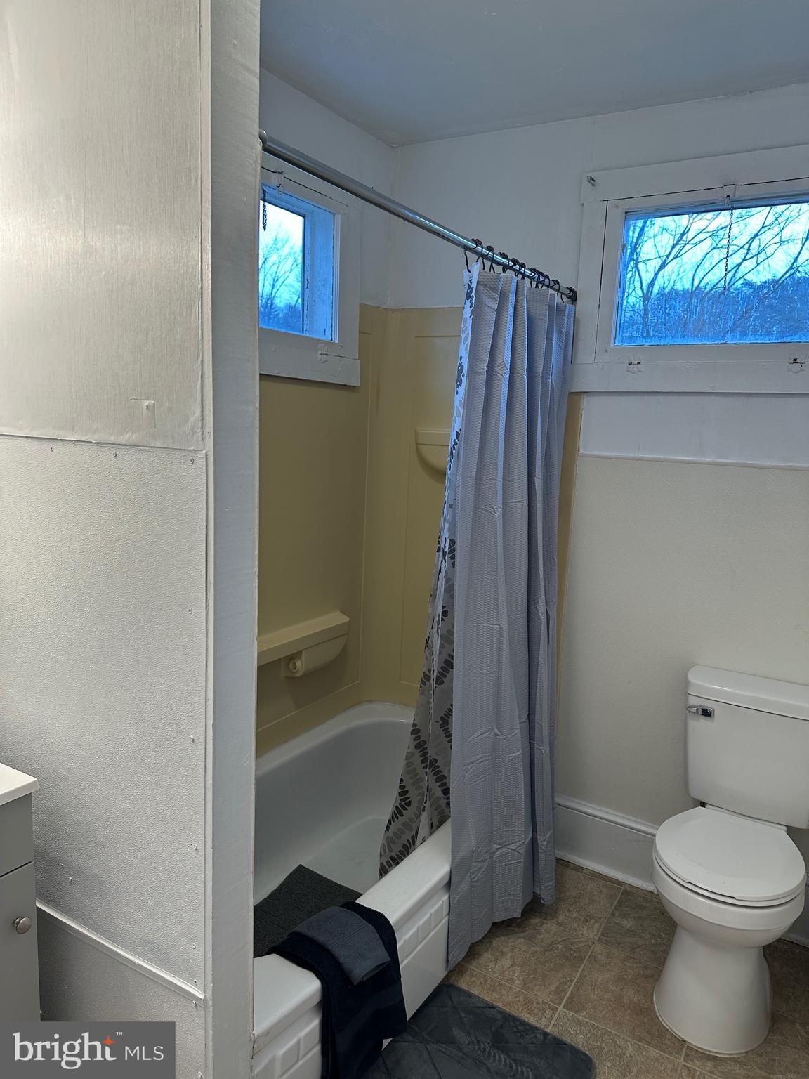 15 Myers Road Berkeley Springs, WV 25411 - Photo 24 of 34 Full Bathroom / Partial Tub