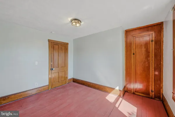 $1,200 | 15 Myers Road, Berkeley Springs, WV 25411