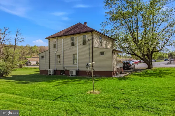 $1,200 | 15 Myers Road, Berkeley Springs, WV 25411
