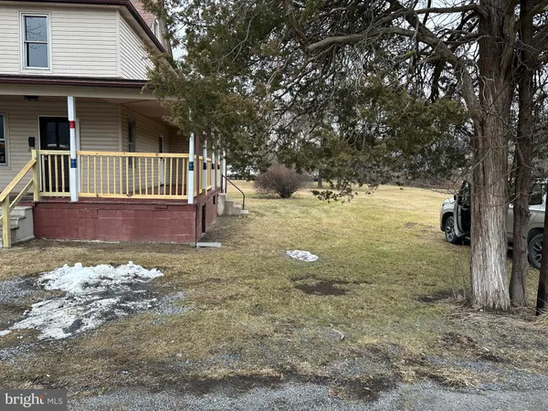 $1,200 | 15 Myers Road, Berkeley Springs, WV 25411