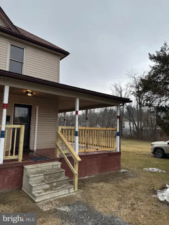 $1,200 | 15 Myers Road, Berkeley Springs, WV 25411