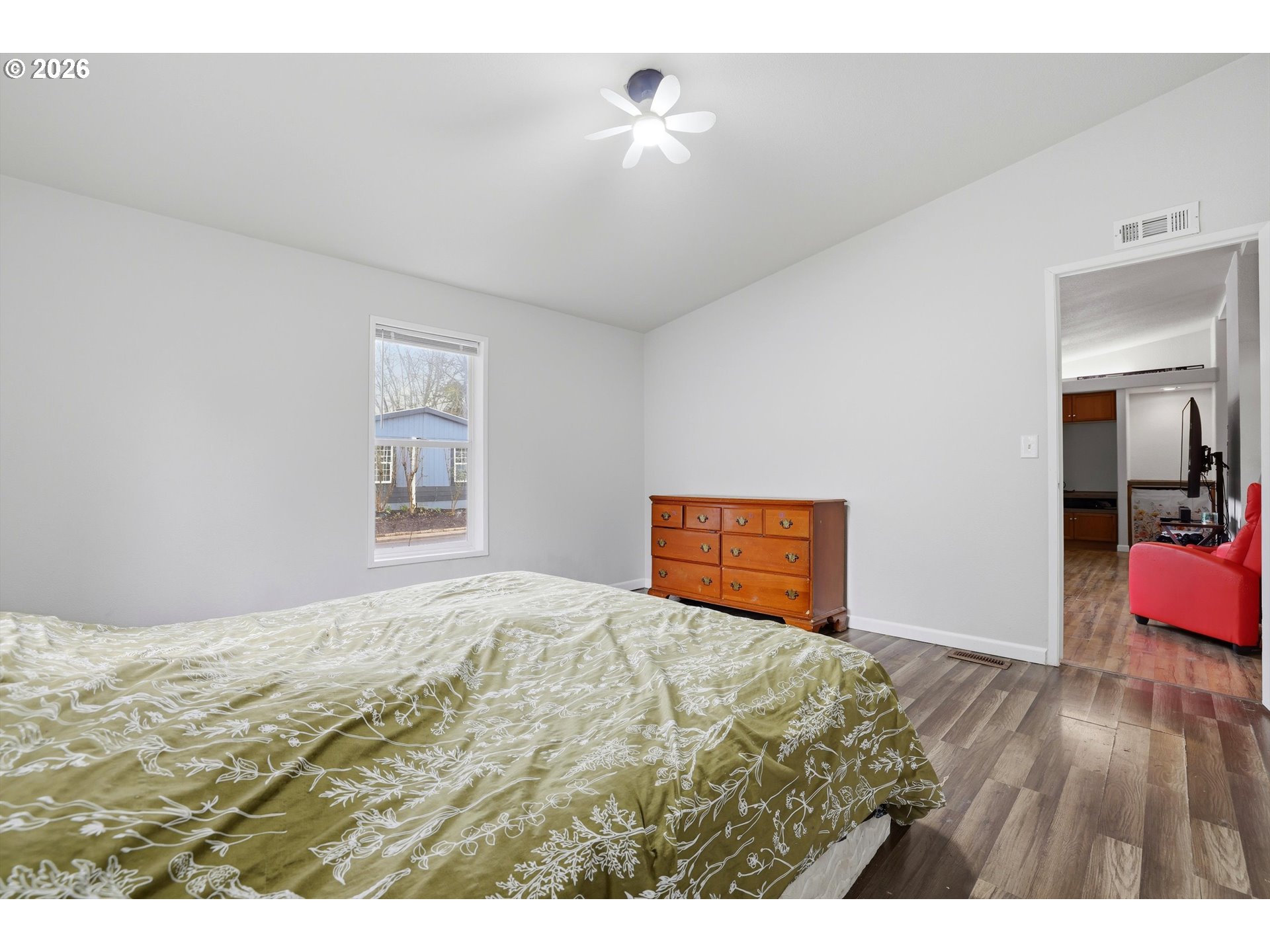 655 Northeast Burnett Road, Unit 86 McMinnville, OR 97128 - Photo 12 of 25