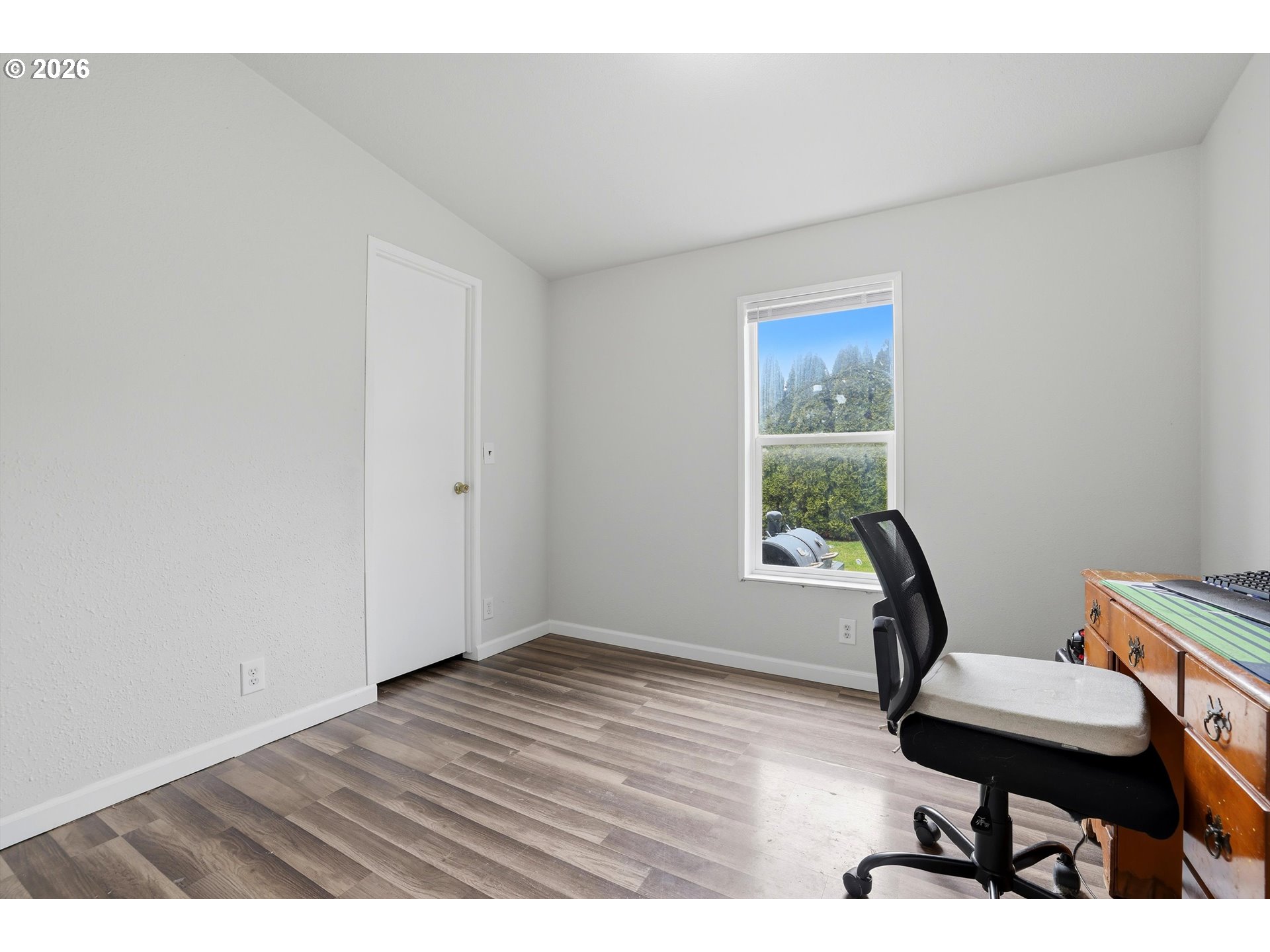 655 Northeast Burnett Road, Unit 86 McMinnville, OR 97128 - Photo 18 of 25