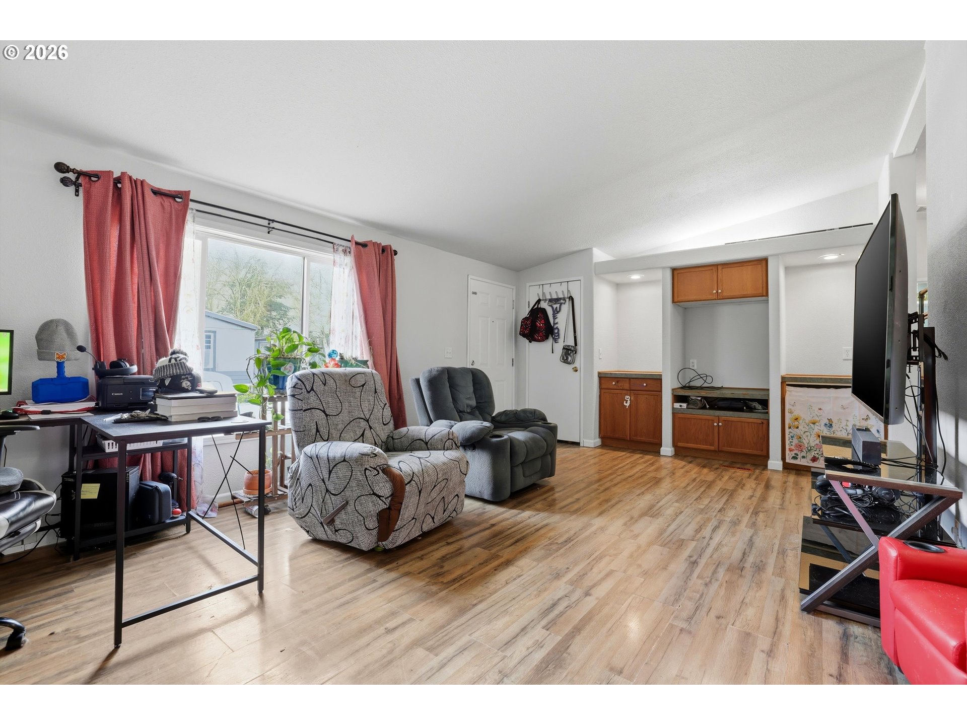 655 Northeast Burnett Road, Unit 86 McMinnville, OR 97128 - Photo 5 of 25