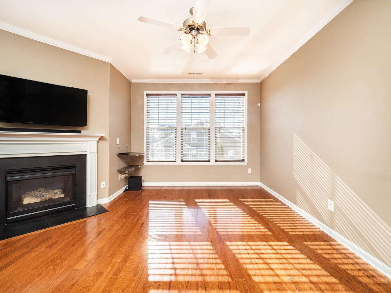 9232 Wooden Road Raleigh, NC 27617 - Photo 6 of 28 Family Room
