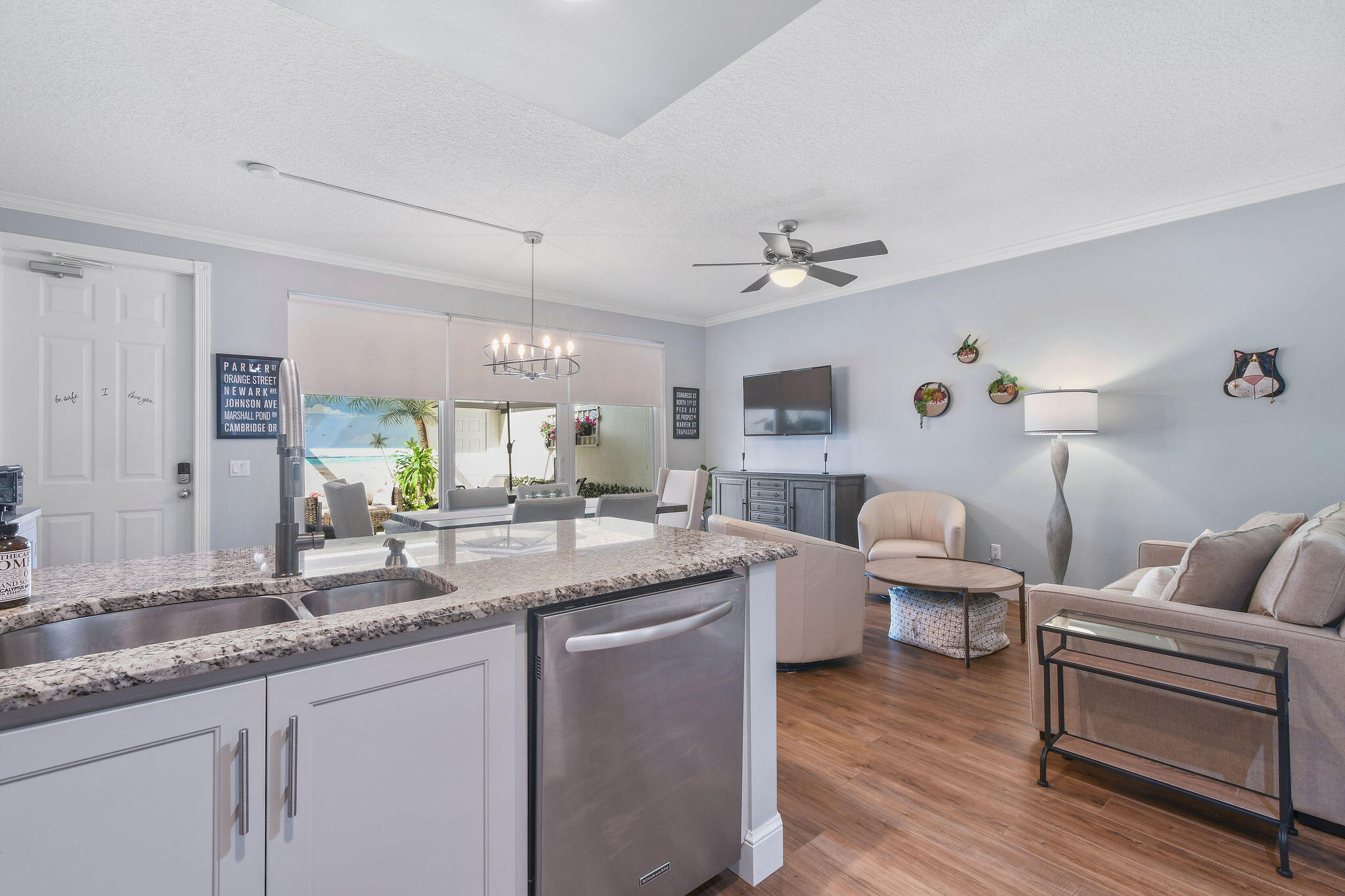 111 Ashley Court Jupiter, FL 33458 - Photo 17 of 68 111AshleyCt_16