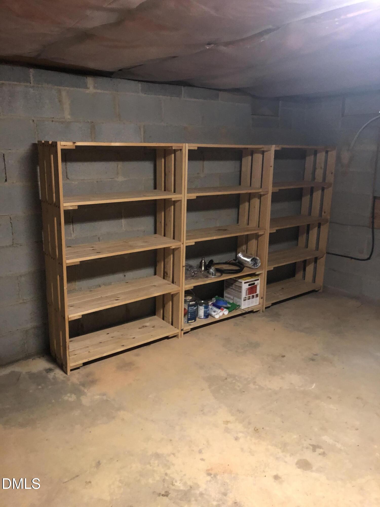 3345 Mill Run Raleigh, NC 27612 - Photo 9 of 11 a view of an empty room with a furniture