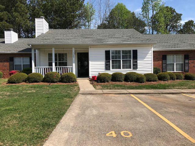 1940 Springchase Way Dalton, GA 30720 - Photo 1 of 1 Main View