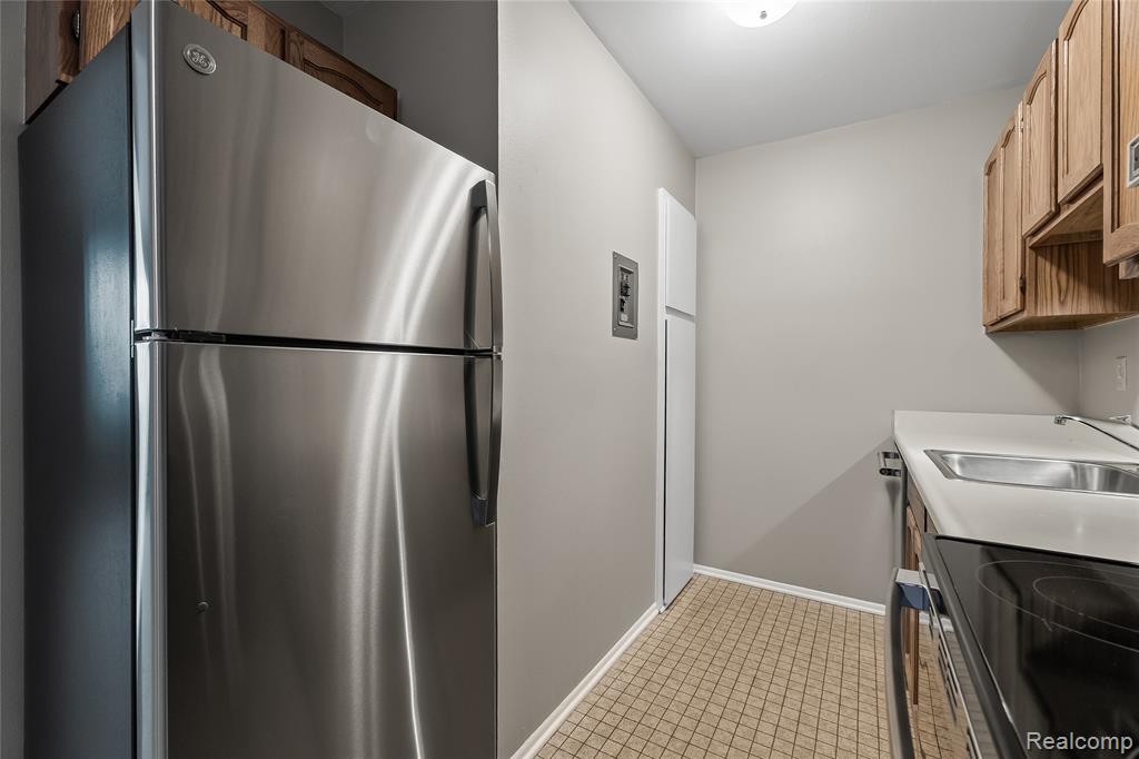 803 Plate Street, Unit 207 Rochester, MI 48307 - Photo 9 of 19
