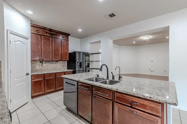 $504,000 | 18510 North Settlers Shore Drive, Cypress, TX 77433