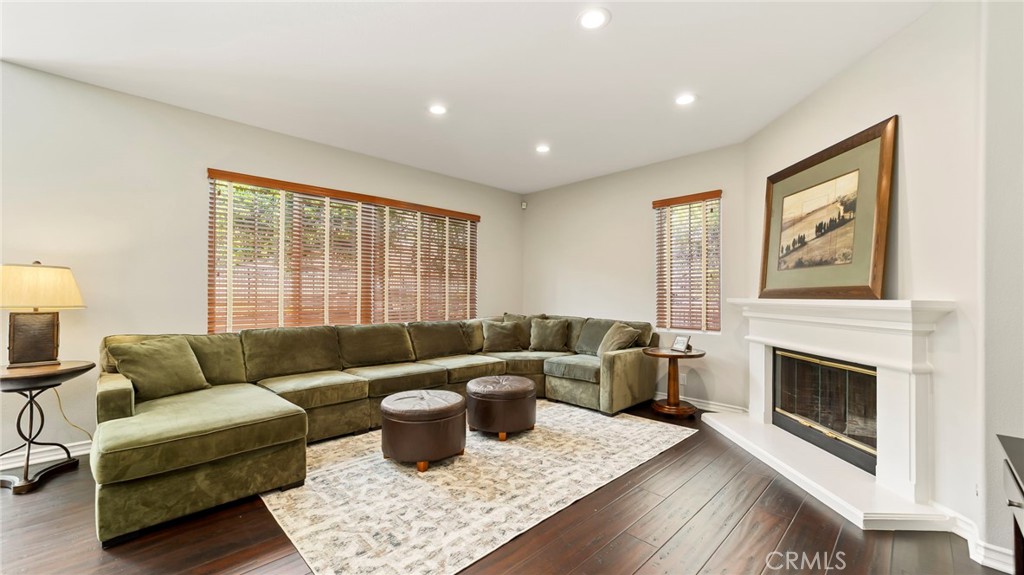 637 Chaparral Court Altadena, CA 91001 - Photo 16 of 58