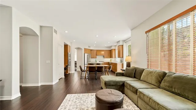 $1,949,000 | 637 Chaparral Court, Altadena, CA 91001