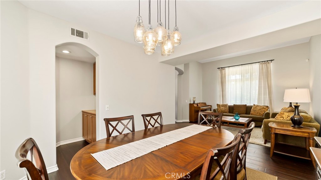 637 Chaparral Court Altadena, CA 91001 - Photo 8 of 58