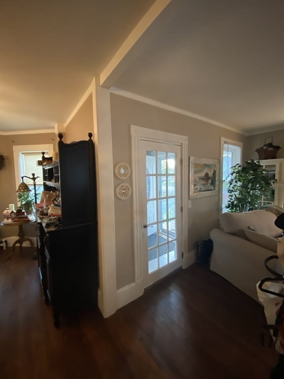2560 Riverside Avenue Somerset, MA 02726 - Photo 10 of 24 Gallery Image 10