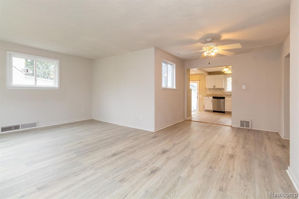 3126 Avalon Road Rochester Hills, MI 48309 - Photo 5 of 38