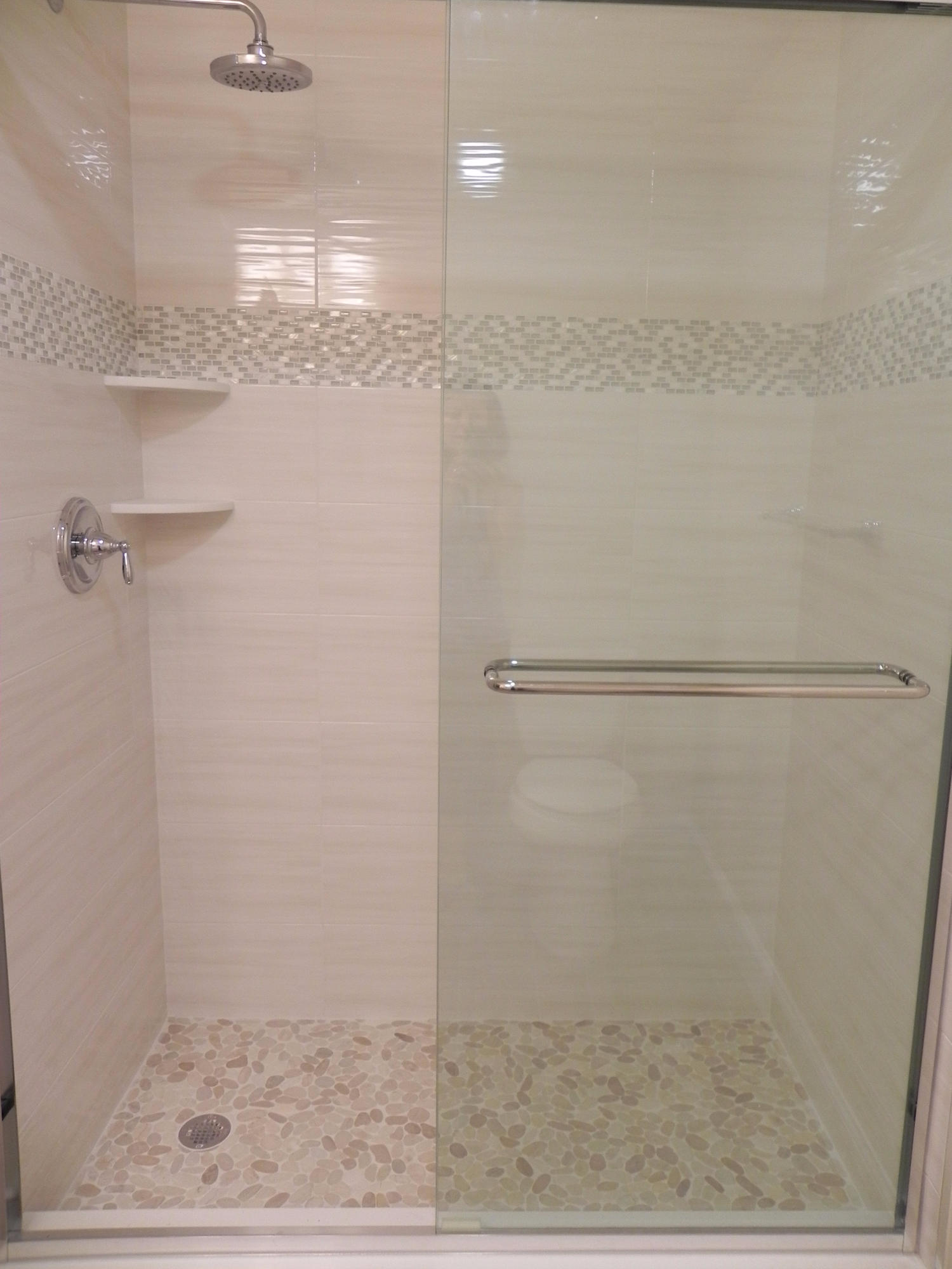 210 Ridge Road Jupiter, FL 33477 - Photo 24 of 41 Guest Bathroom Shower