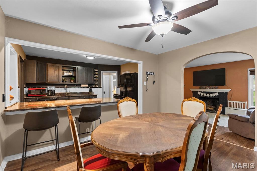 7258 MacKenzie Road St. Louis, MO 63123 - Photo 6 of 18