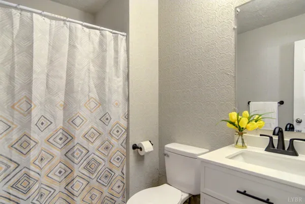 $154,900 | 70 Countryplace Lane, Lynchburg, VA 24501