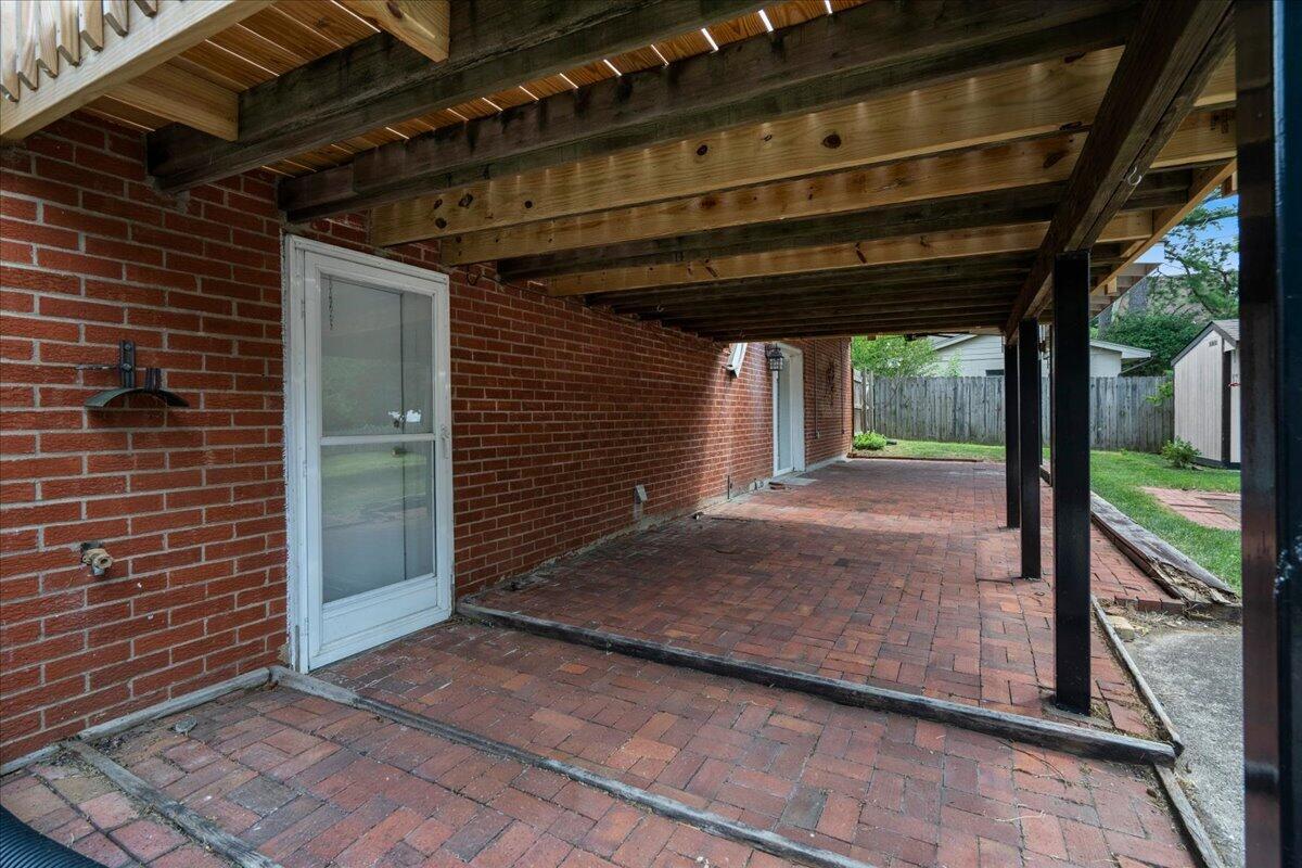 1468 Pine Meadow Road Lexington, KY 40504 - Photo 33 of 43 33-IVA06235