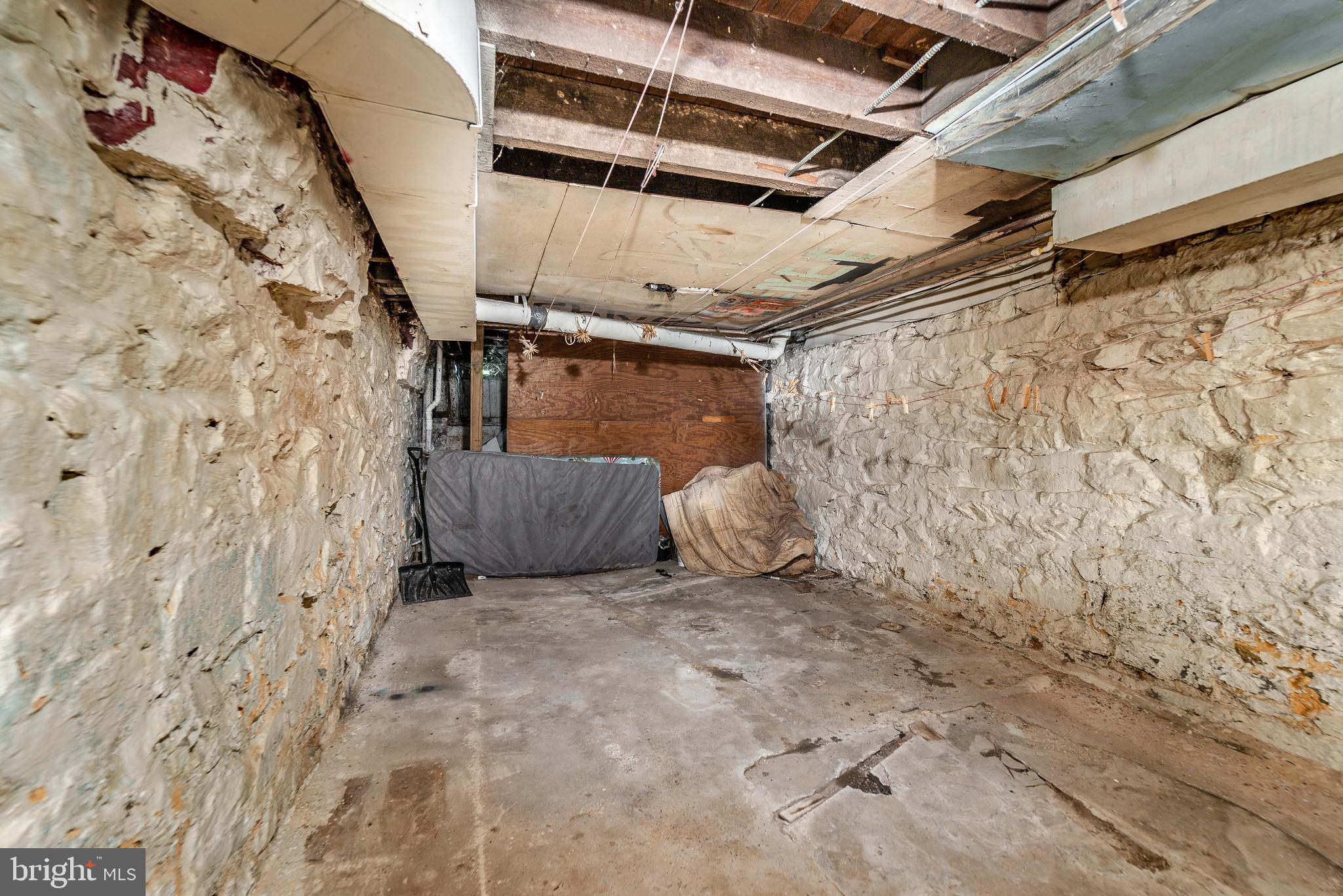 1936 Ridgehill Avenue Baltimore, MD 21217 - Photo 21 of 28 Basement