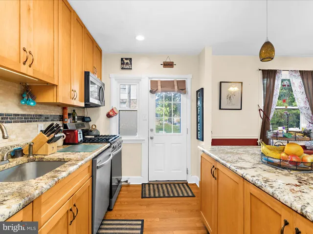 $300,000 | 6618 Altamont Avenue, Catonsville, MD 21228